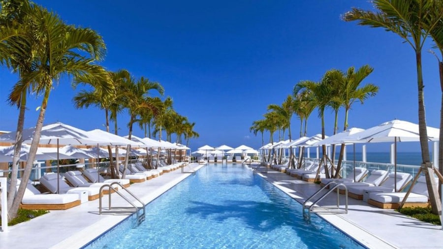Find Resorts with Pools on Travelocity