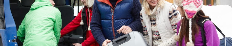 hotels with free airport transportation