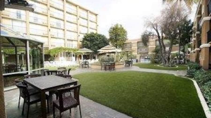 The Hotel Fullerton