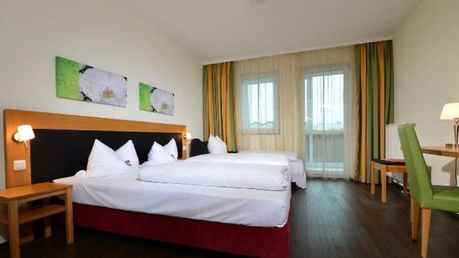 Athotel ANA Gallery