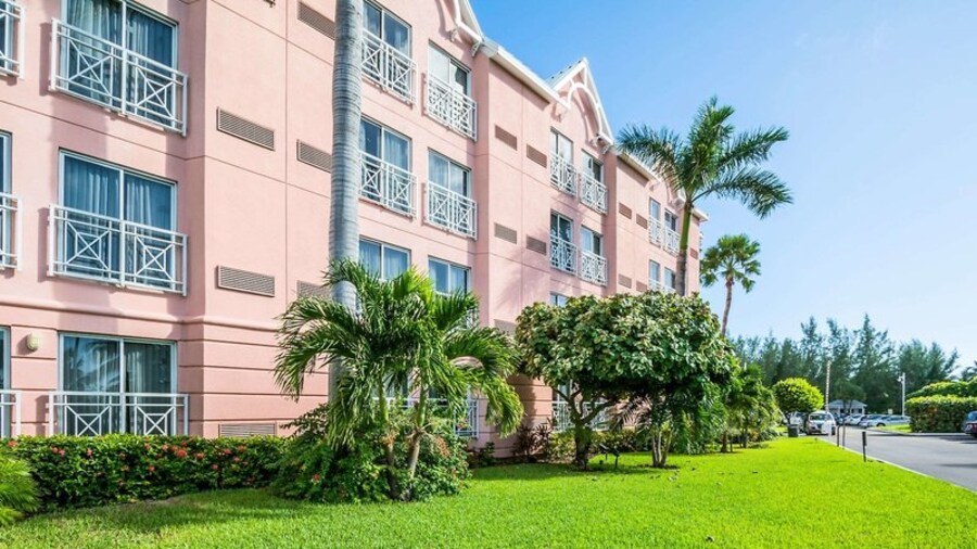 Comfort Suites Paradise Island