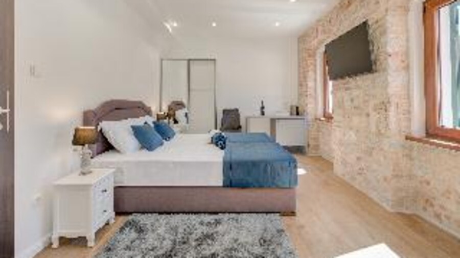 Le Premier Rooms