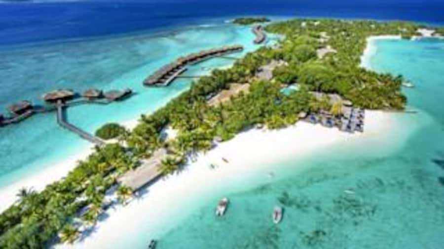 Sheraton Maldives Full Moon Resort & Spa