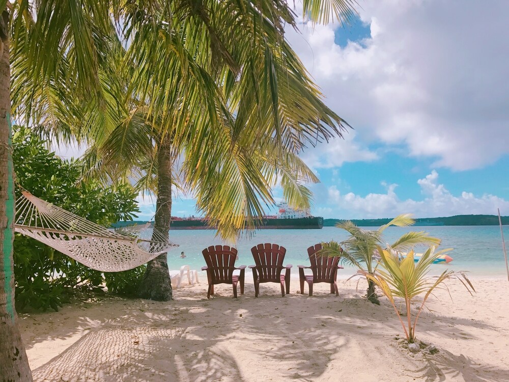 グアム旅行を検索する