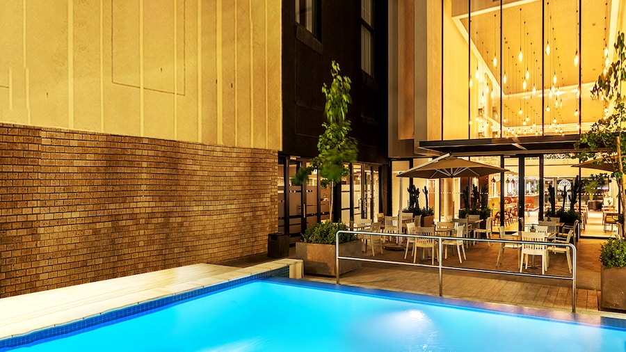 Find Lodges with a Hot Tub on Expedia