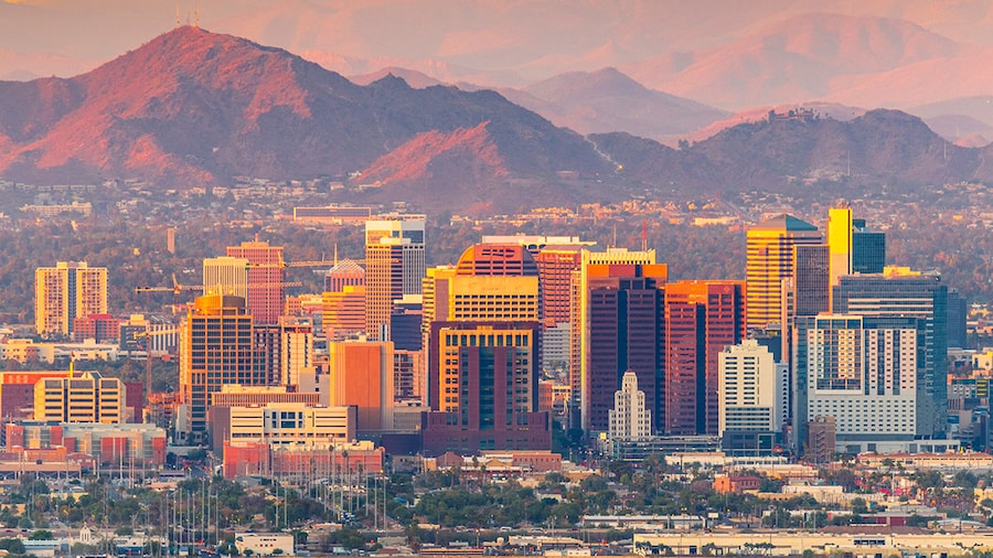 Phoenix hotels under $50