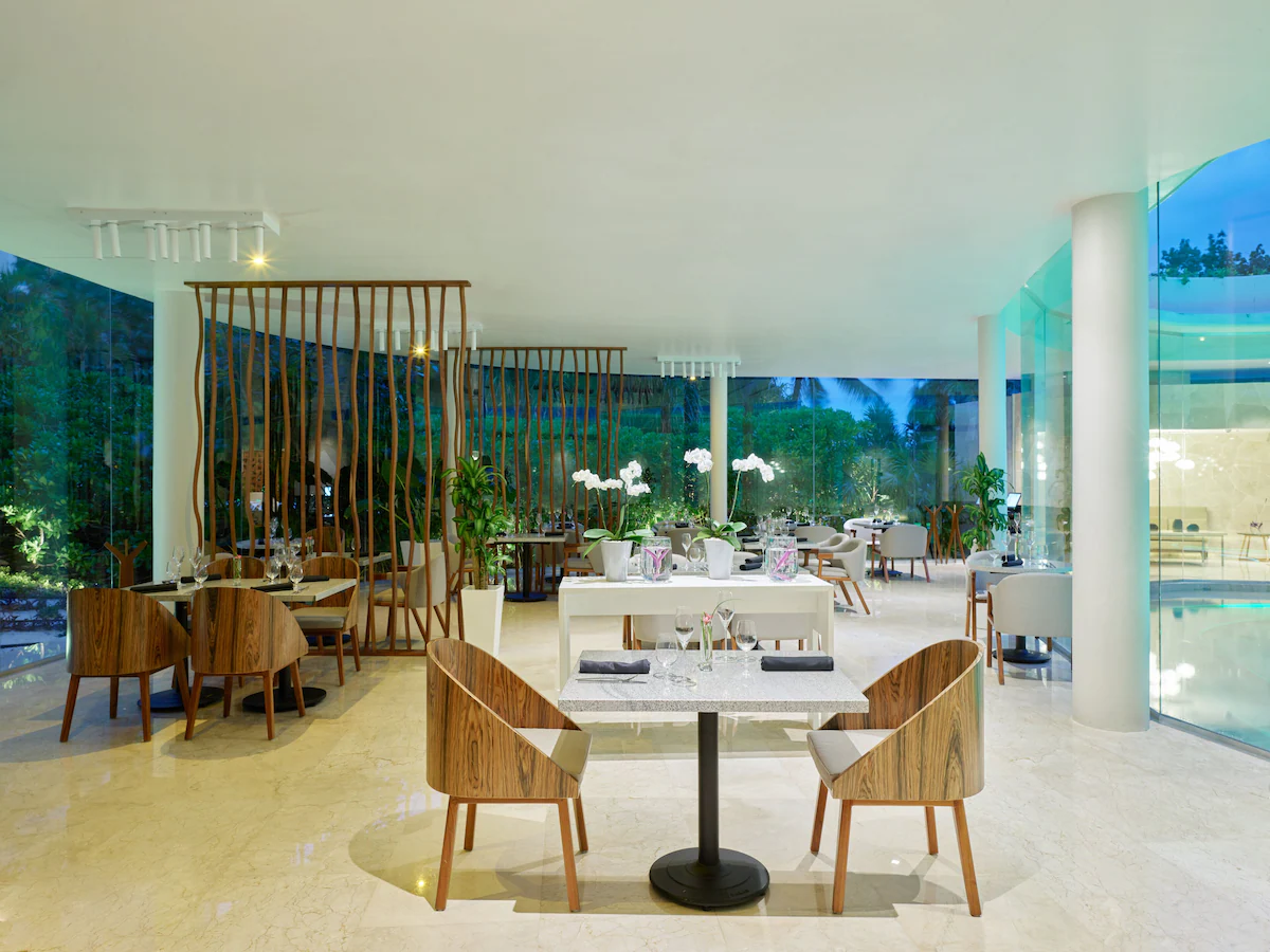 4 Stars Luxury stays in Near West Side
