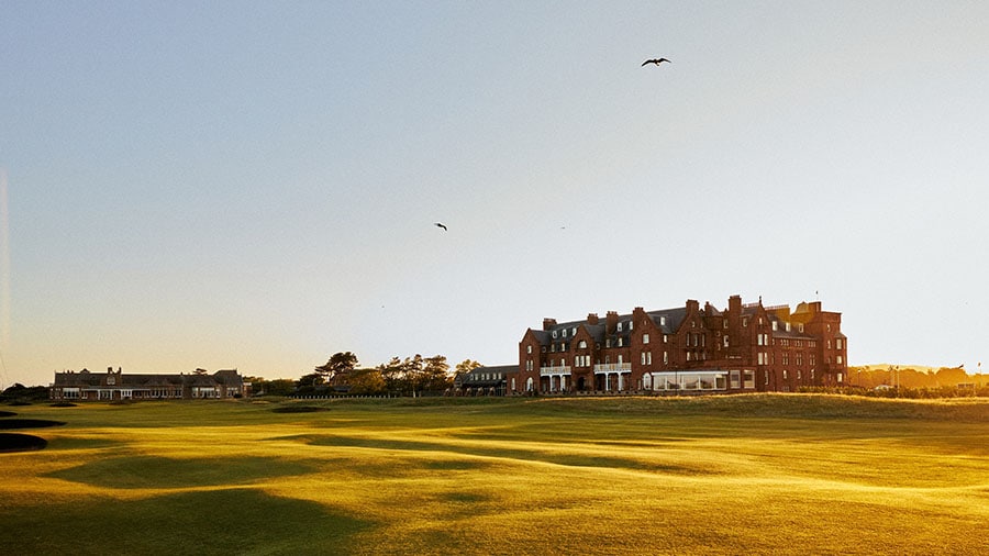 11 Incredible Hotels Around the World