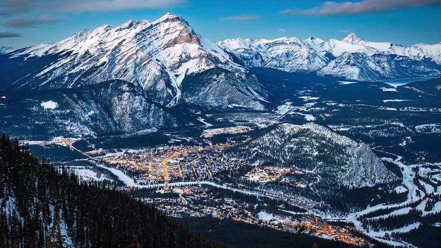 Hotels with hot tubs Banff