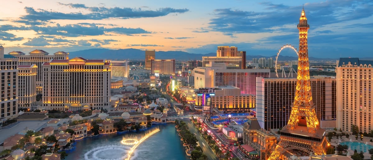 Scenic Las Vegas at night